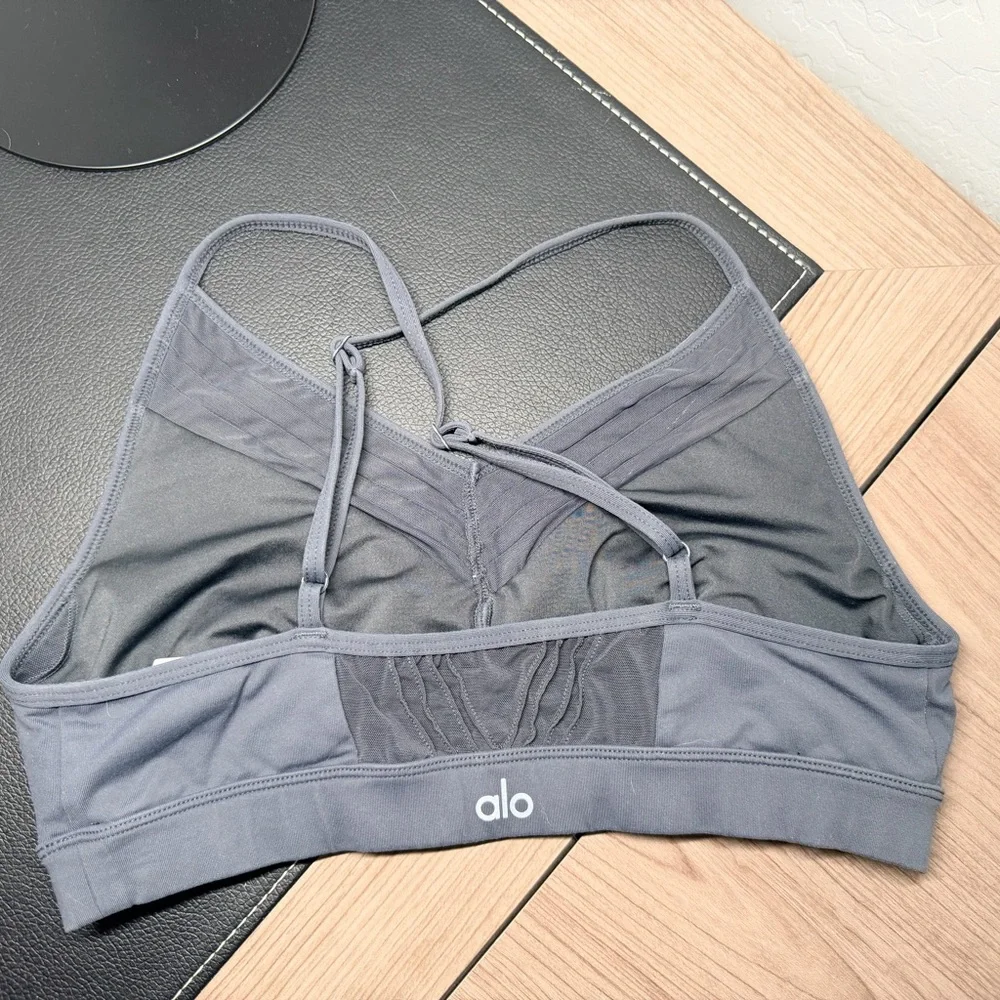 Alo Grey Ultimate V Neck Sports Bra - M